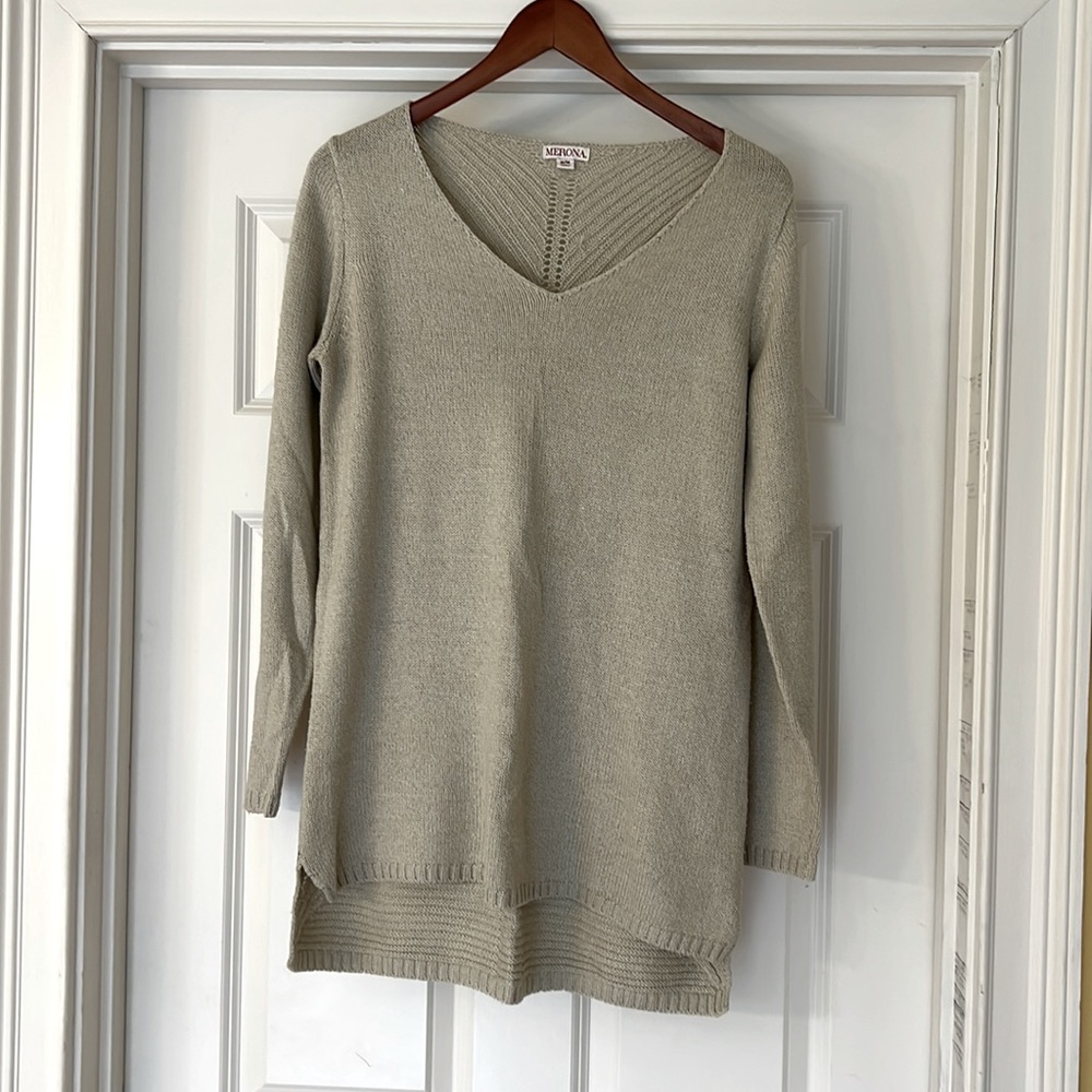 Merona, tan with gold flecks, tunic sweater, size Medium